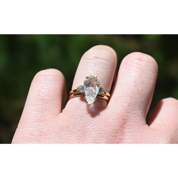 Raw Stone Ring, Bohemian Ring, Unique gift for Her, Raw Crystal Ring - Picture 3 of 8